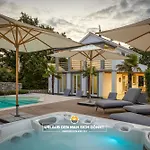 Villa 5 Elements